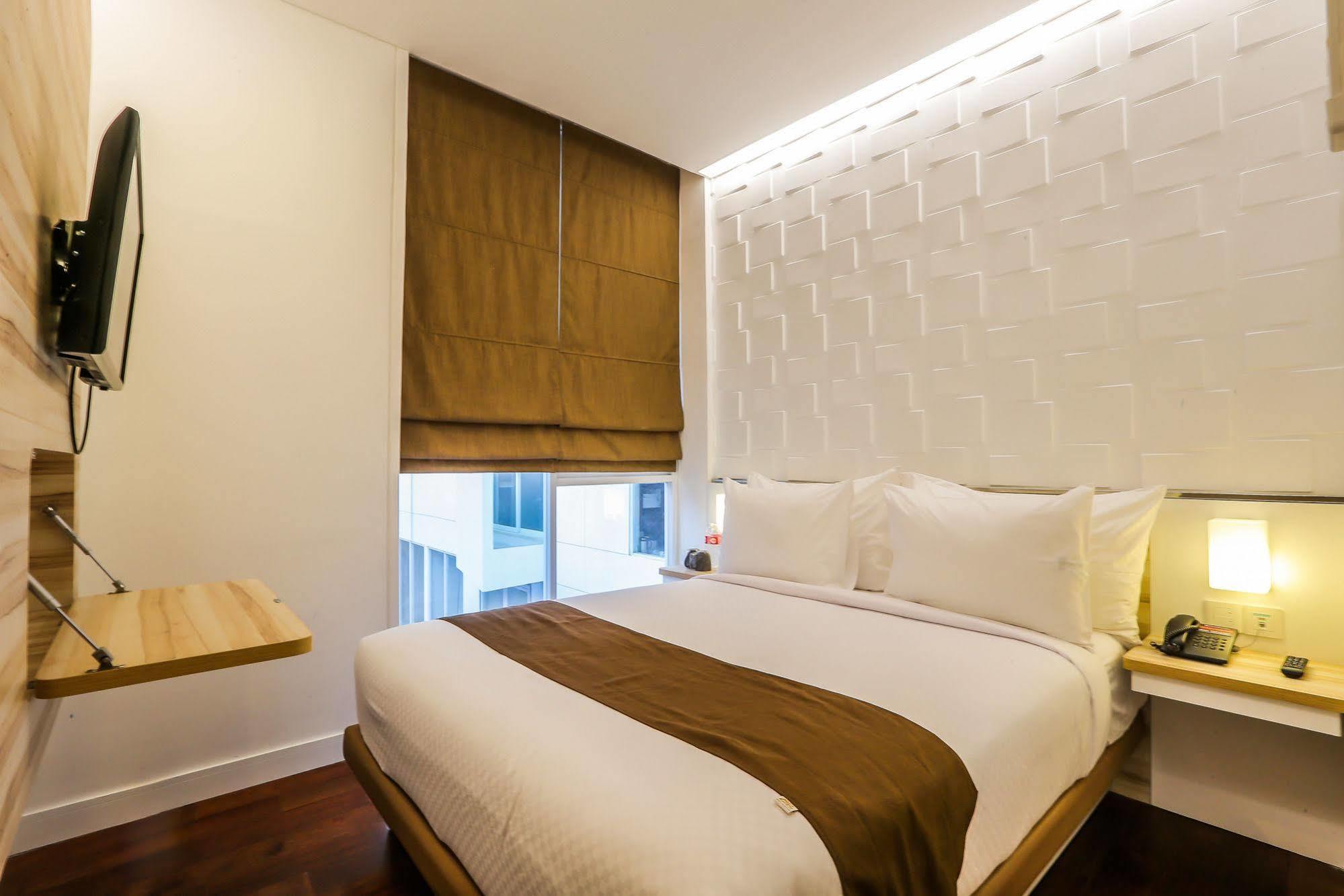 Alimar Hotel Malang Eksteriør bilde